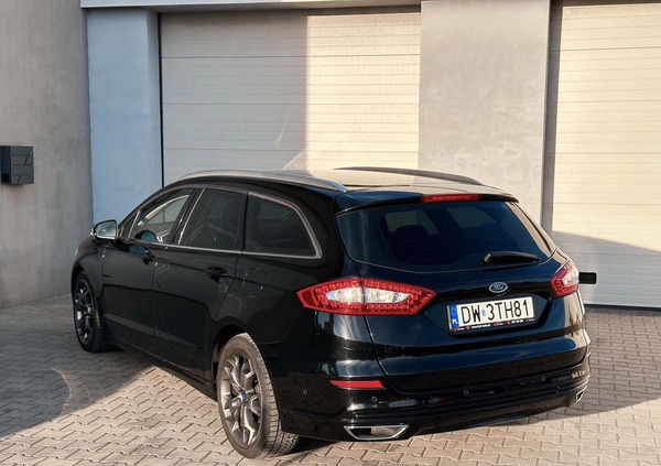 Ford Mondeo cena 56300 przebieg: 206575, rok produkcji 2015 z Słubice małe 704